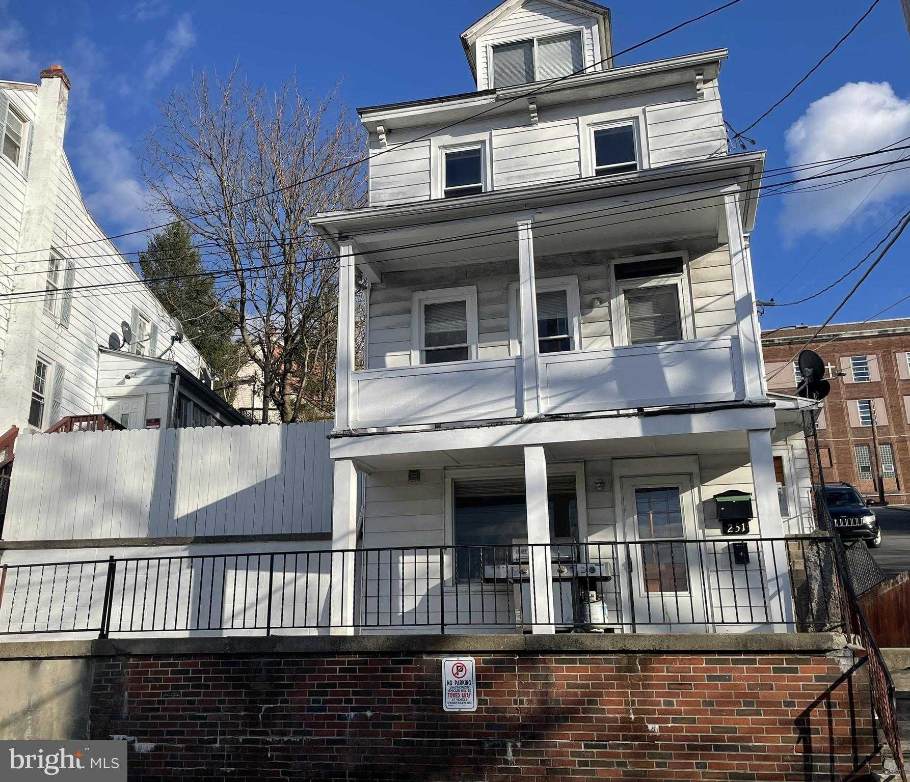 251 Spruce St, Minersville