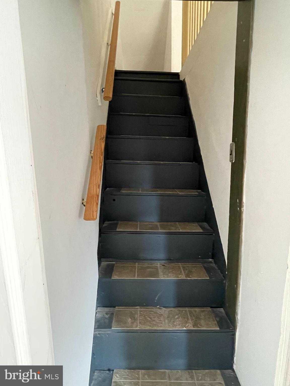 251 Spruce St photo 11