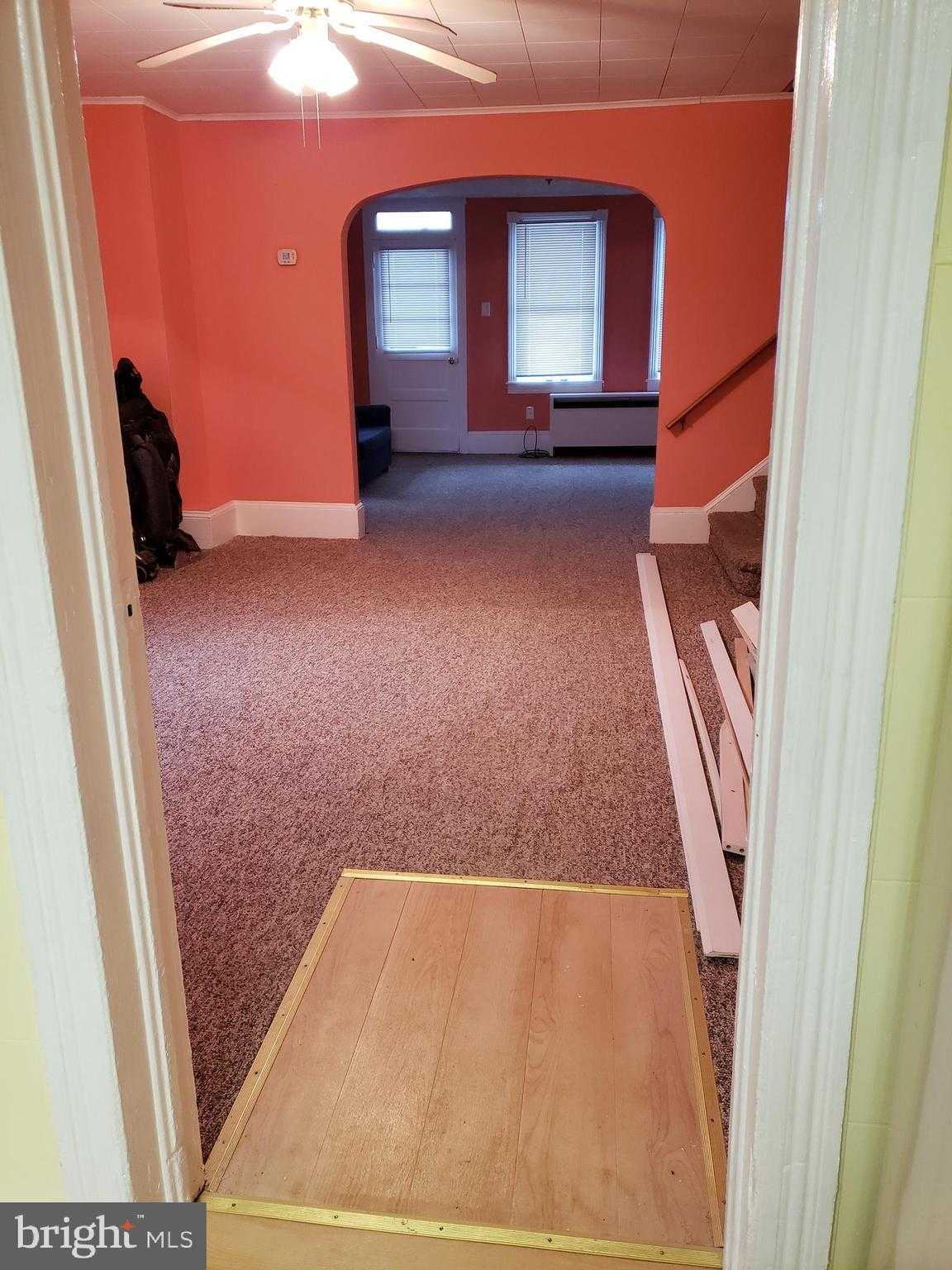 251 Spruce St photo 4