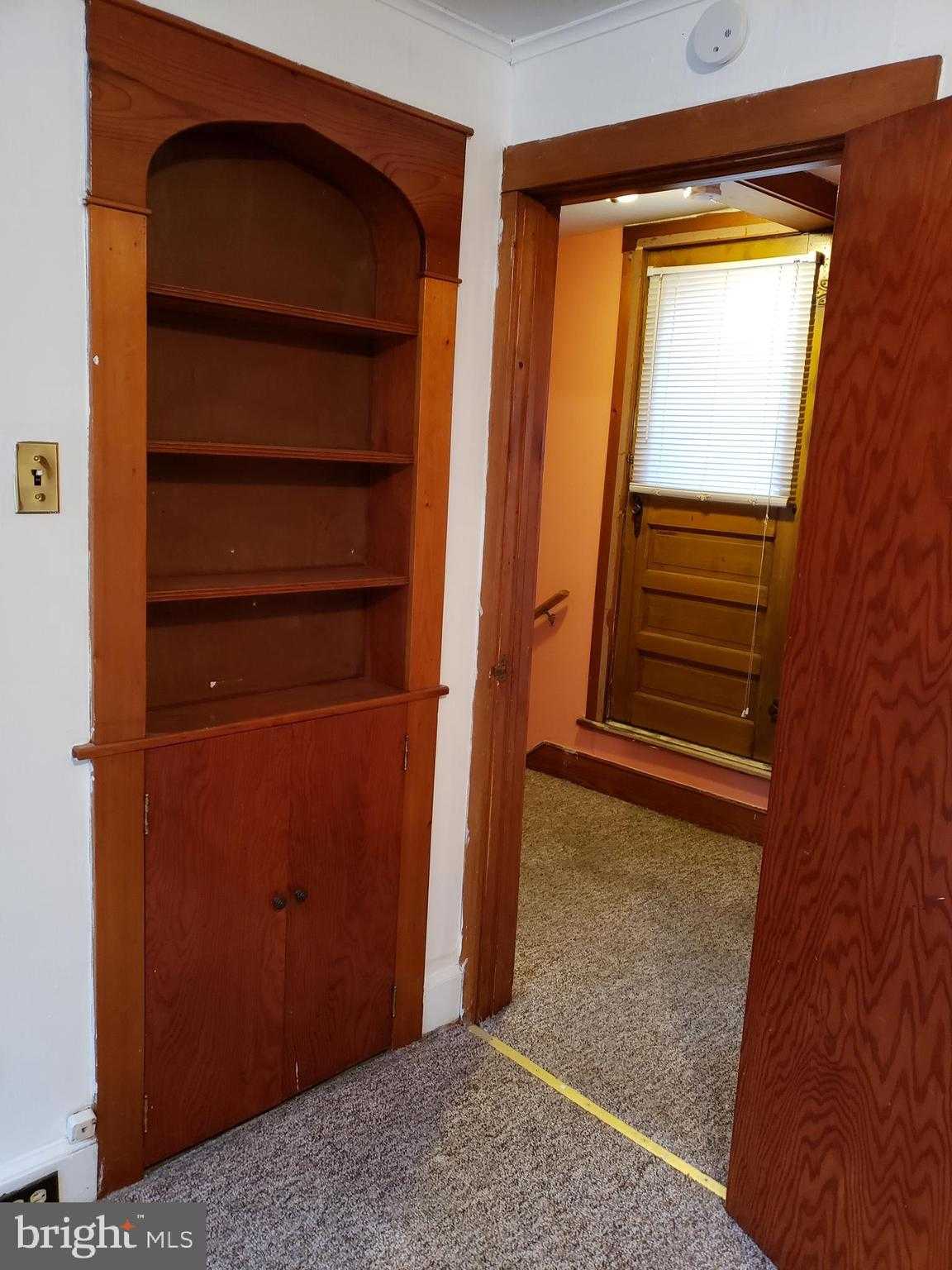 251 Spruce St photo 9