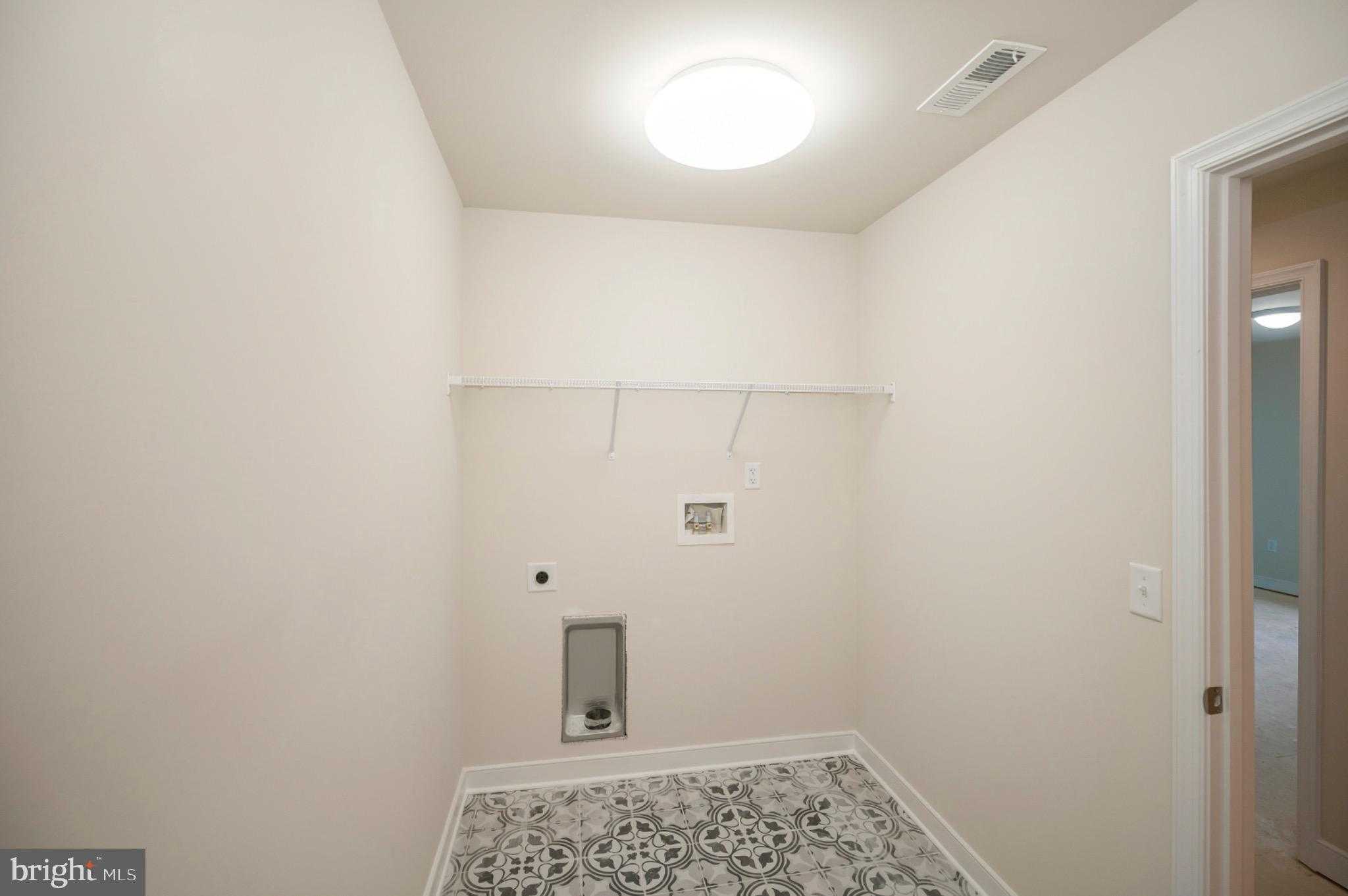 6077 Hamlin Cir photo 44