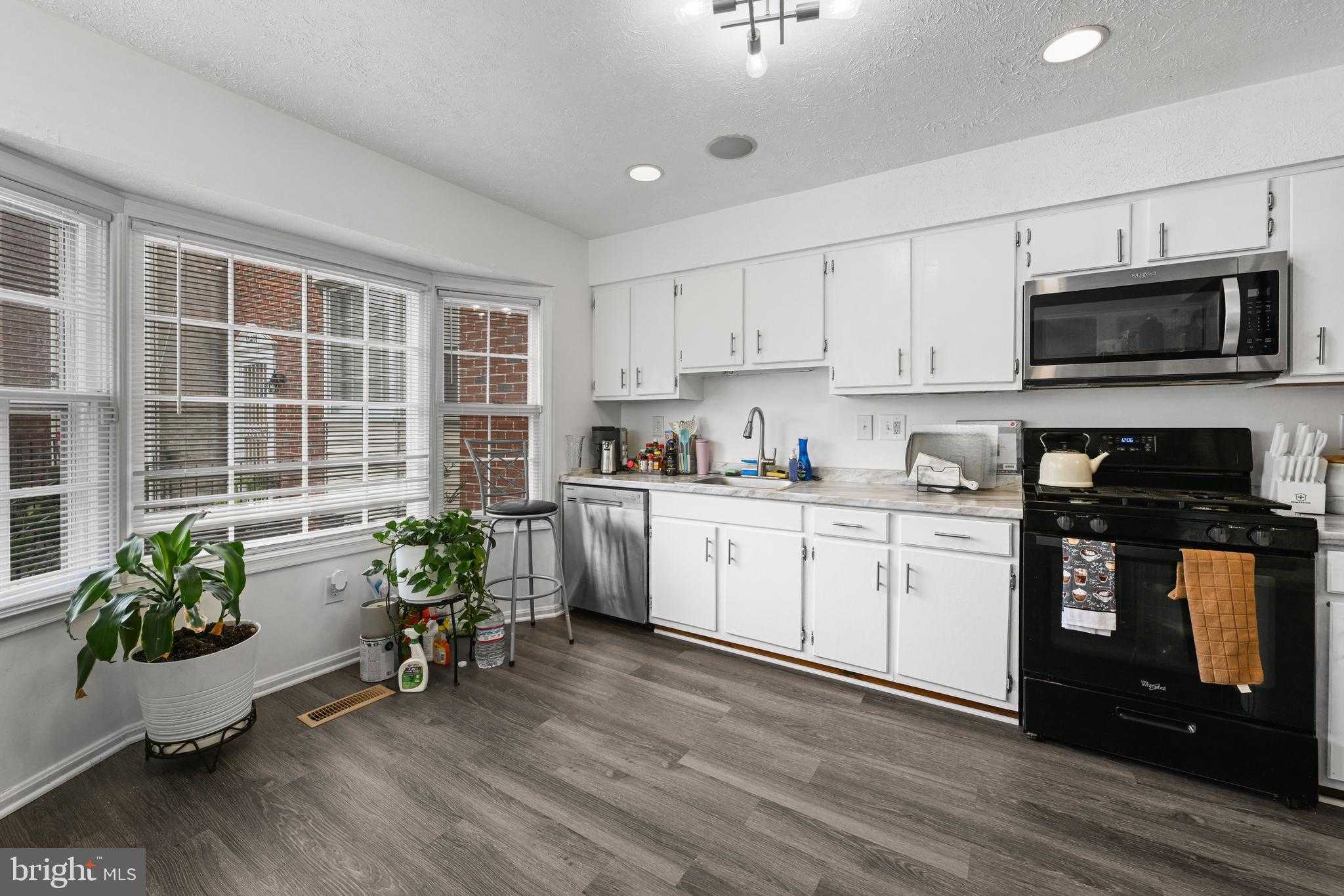 11403 Cosca Park Pl photo 6