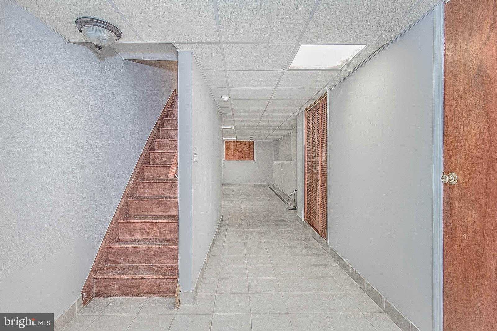 2022 Ogden St photo 23