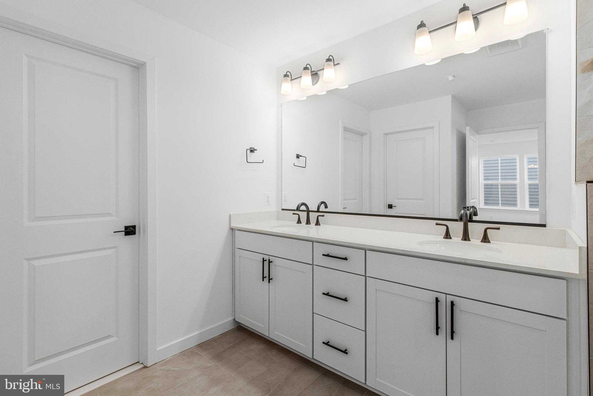 5722 Howard Dr photo 23