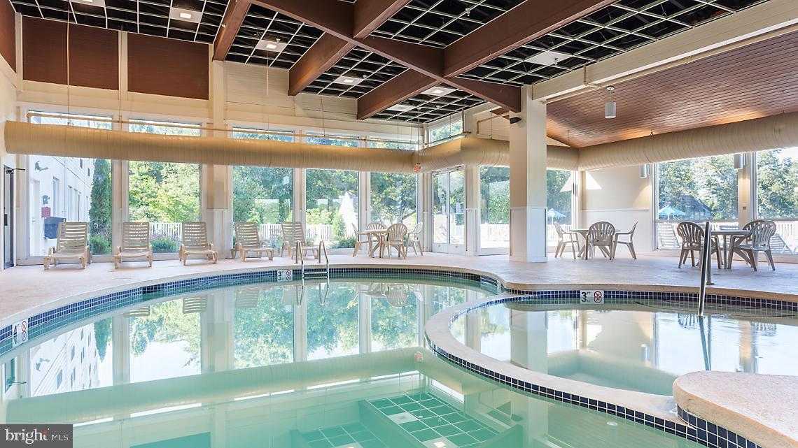 260 Oakmont Dr photo 5