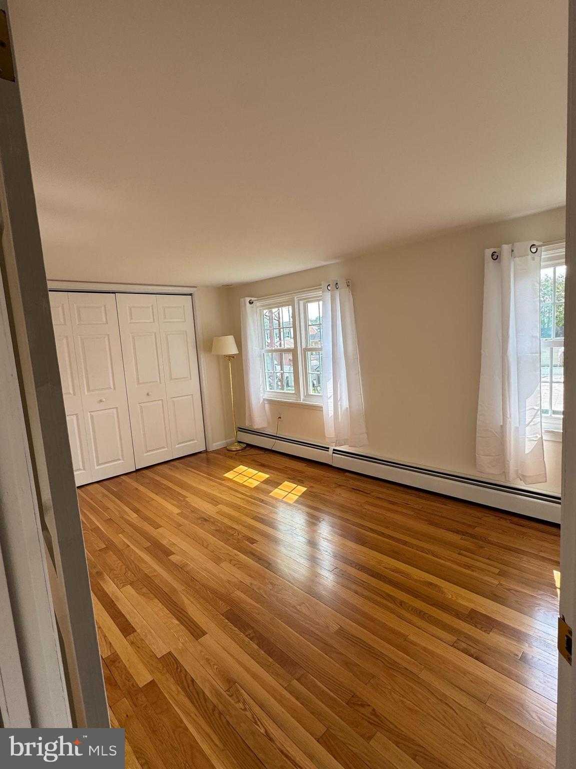 8 W Liberty St photo 29