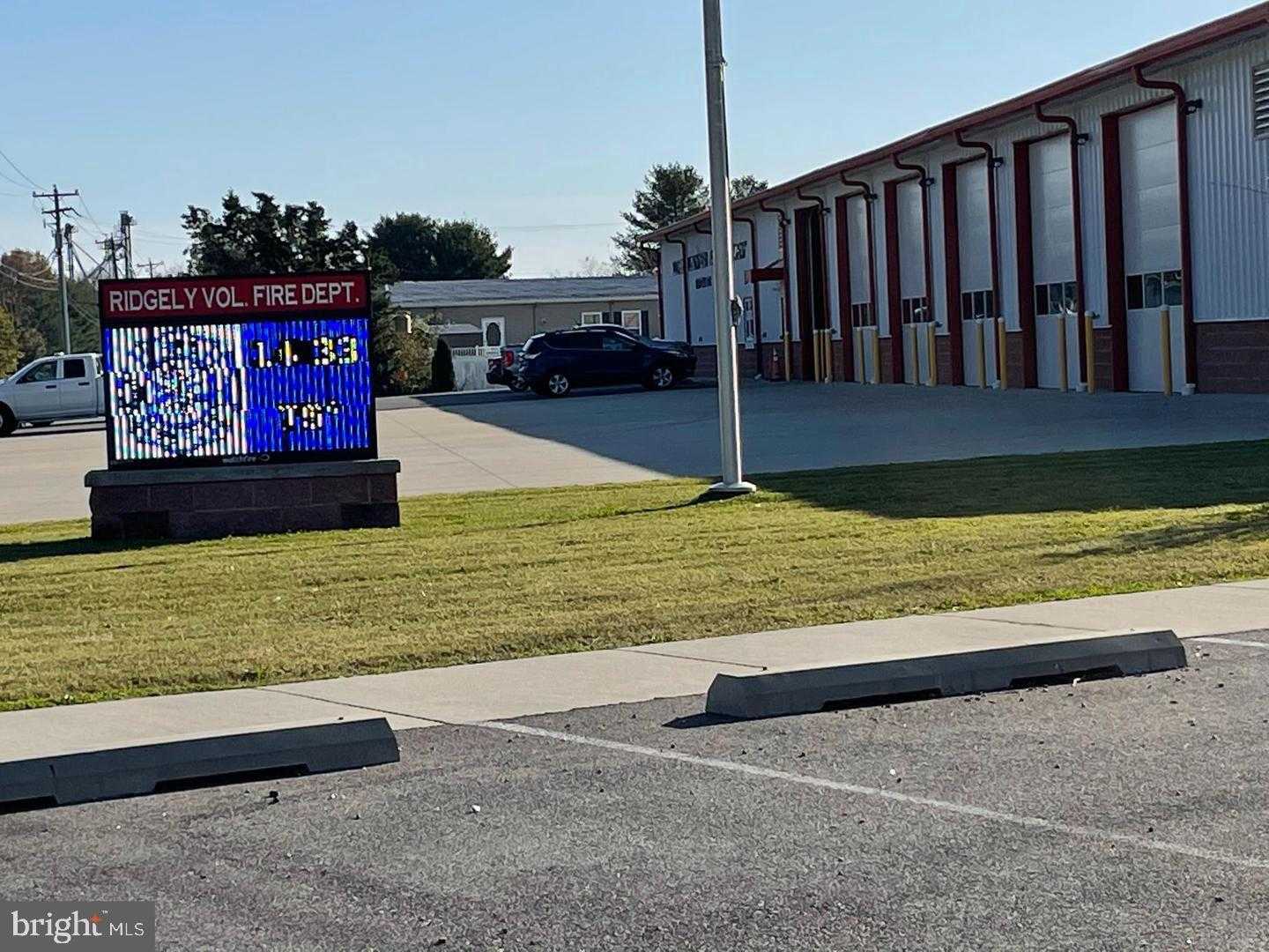 8 W Liberty St photo 54