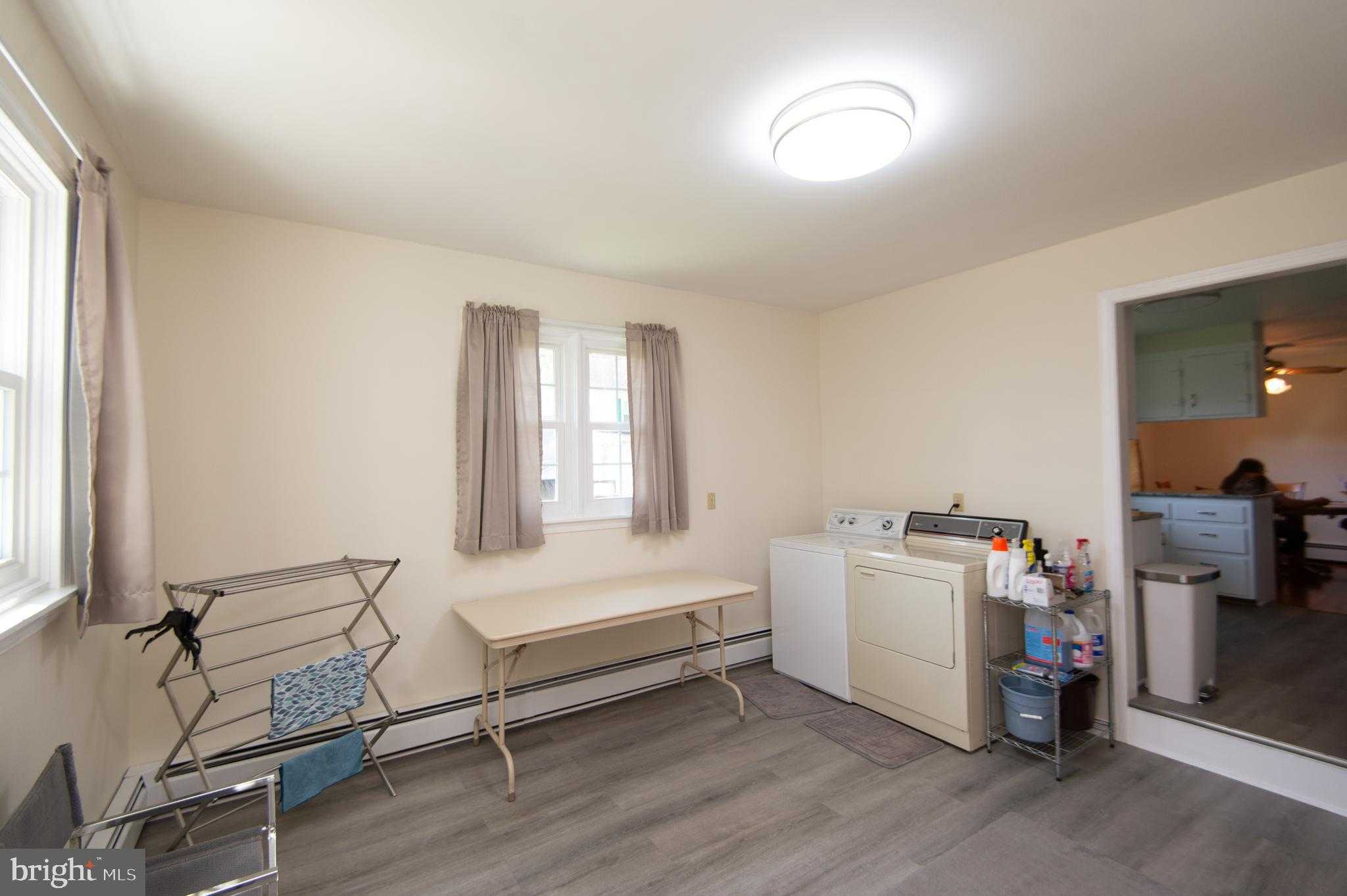 8 W Liberty St photo 6