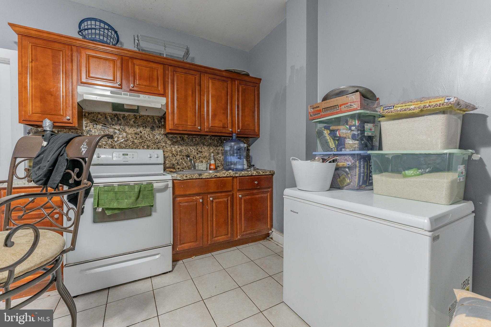 36 E Washington Ave photo 12