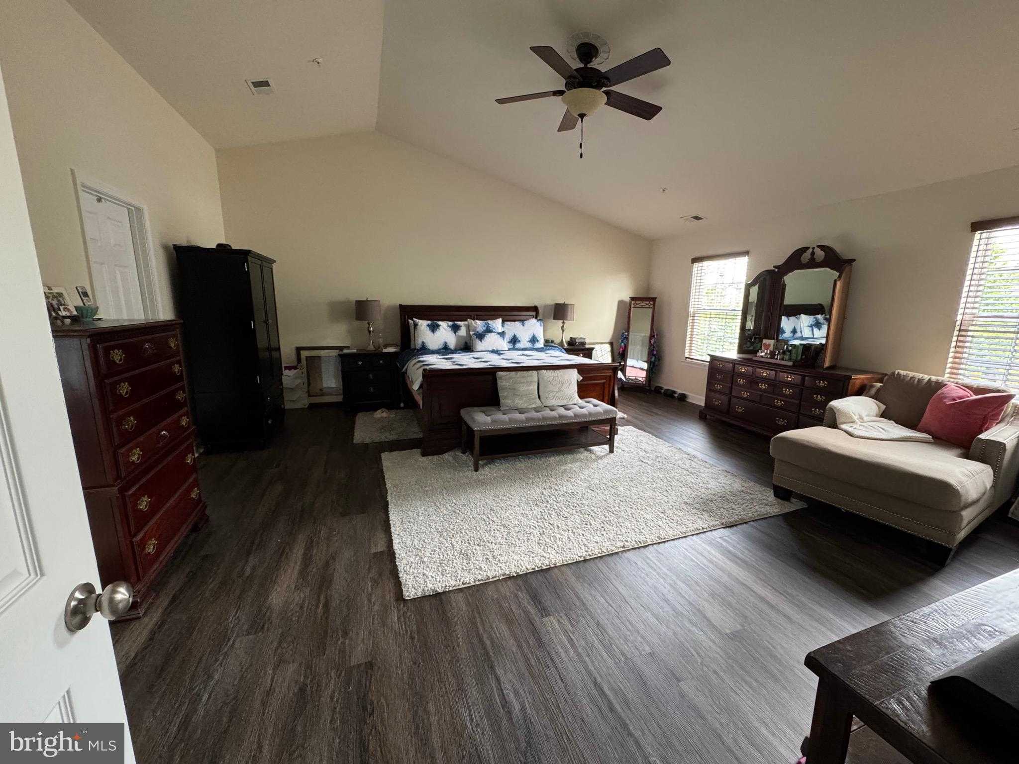 220 Fountain Ln photo 7