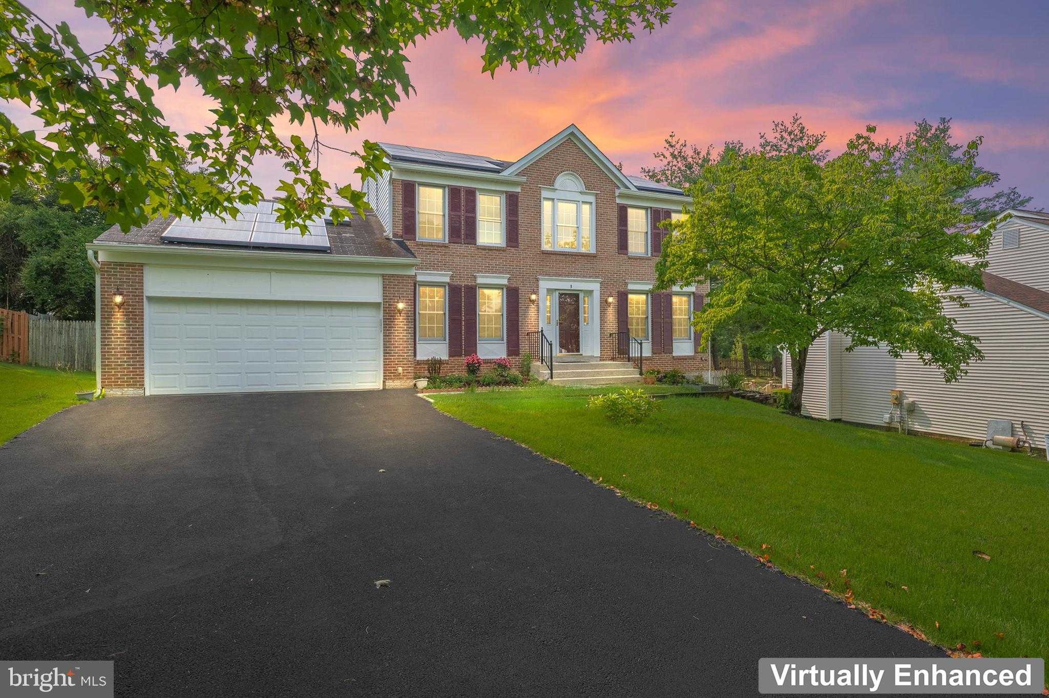 9 Coachlamp CT photo 85