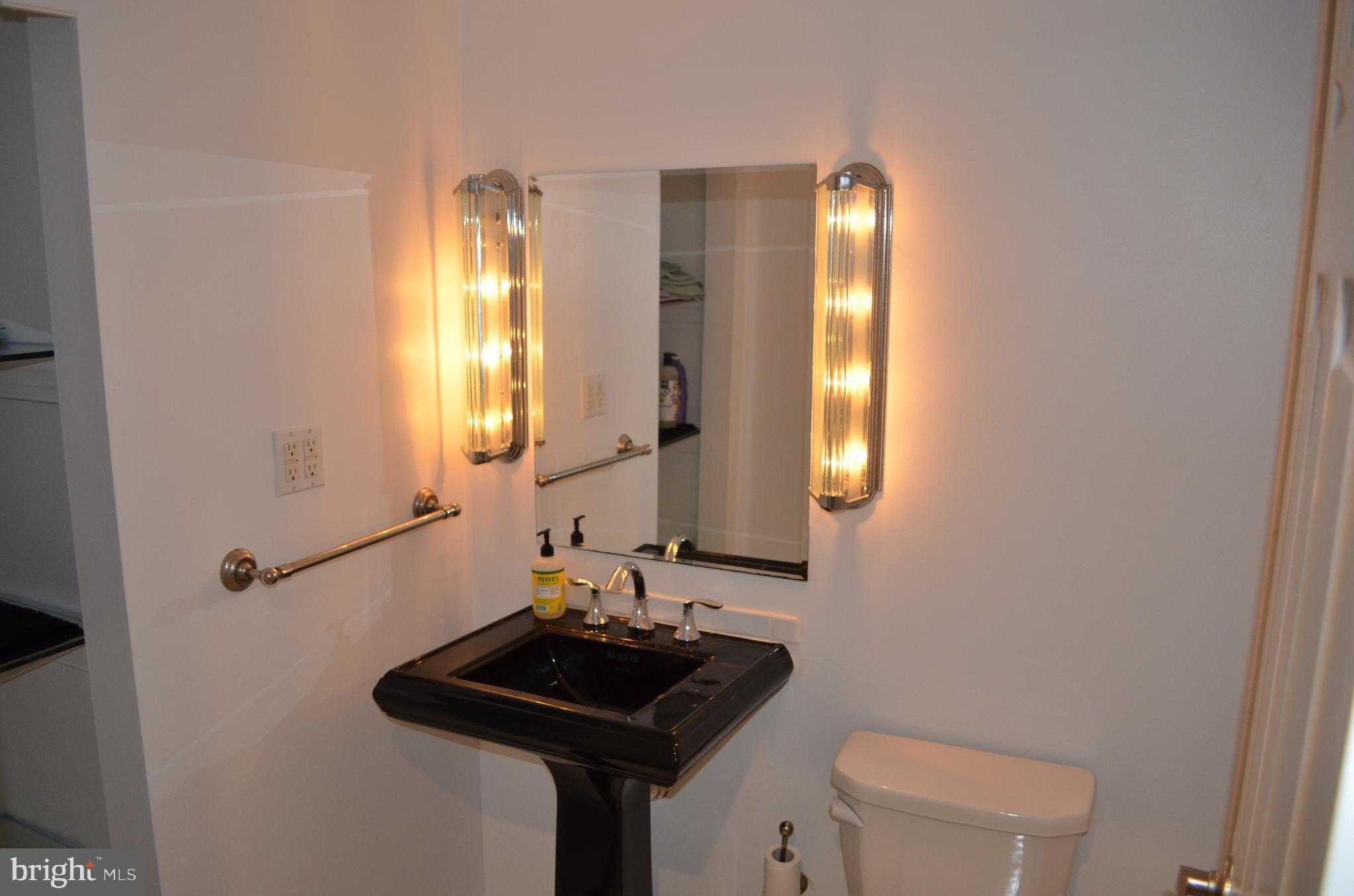 1707 Painters Xing photo 23