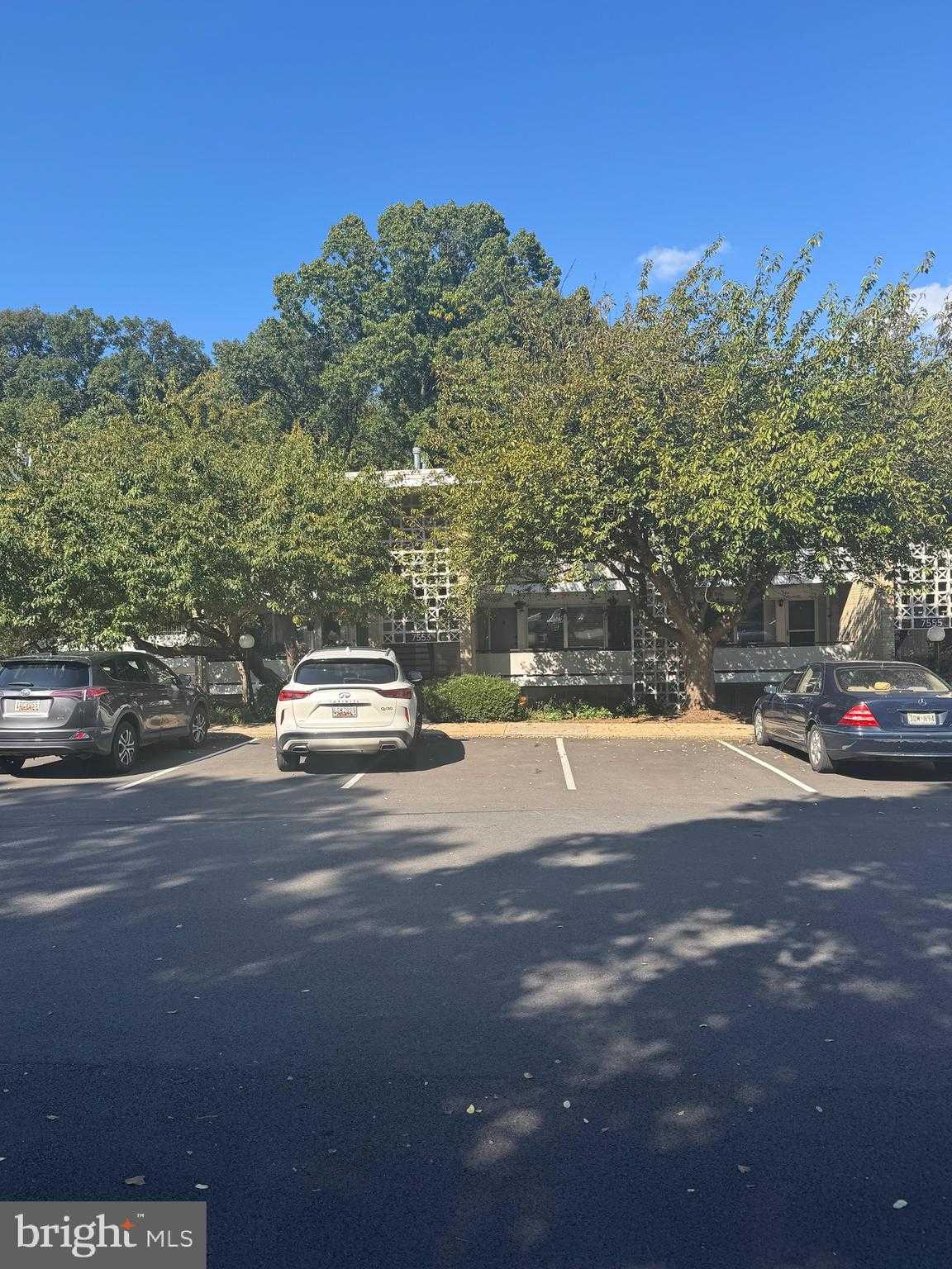 7553 Spring Lake Dr photo 2