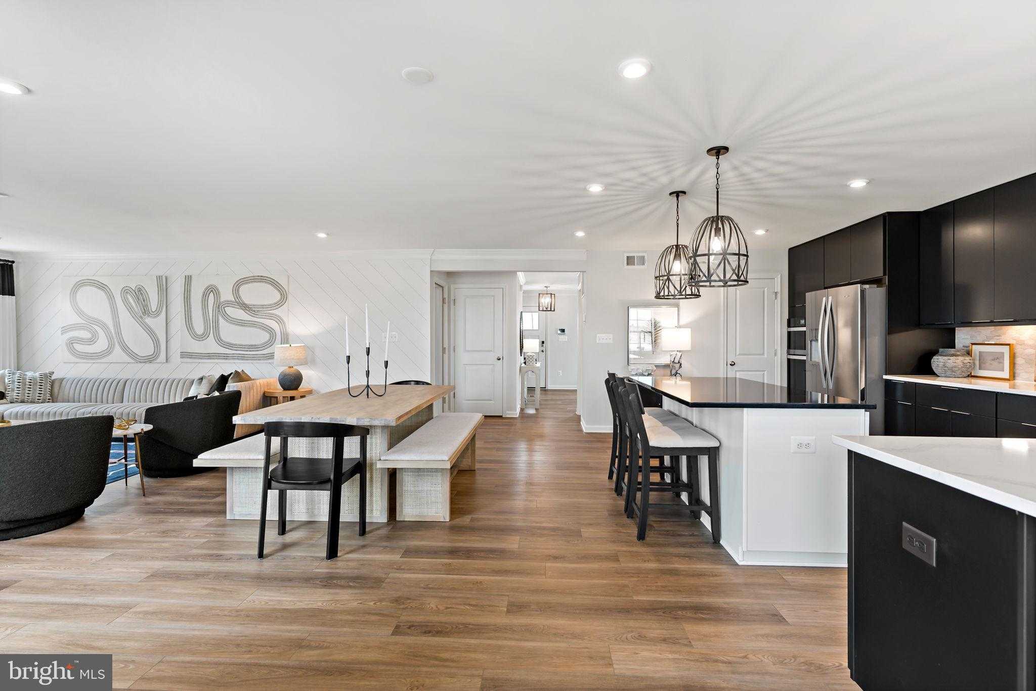 393 Outrigger Rd photo 13