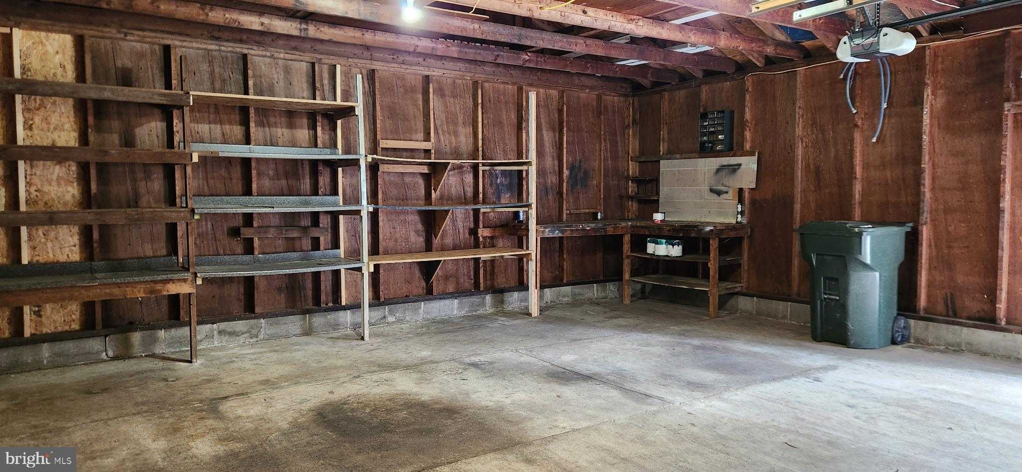 923 Preston St photo 34