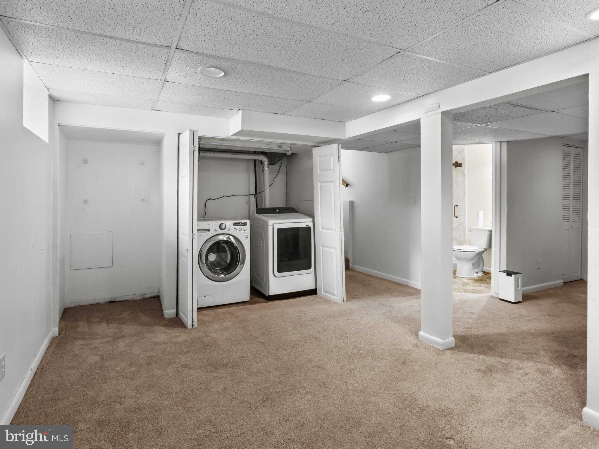 10806 Javins St photo 25