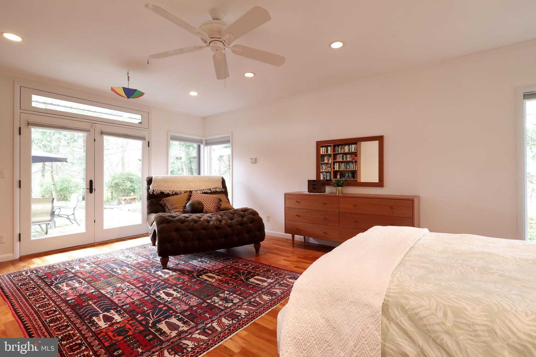 219 Ronan Dr photo 20