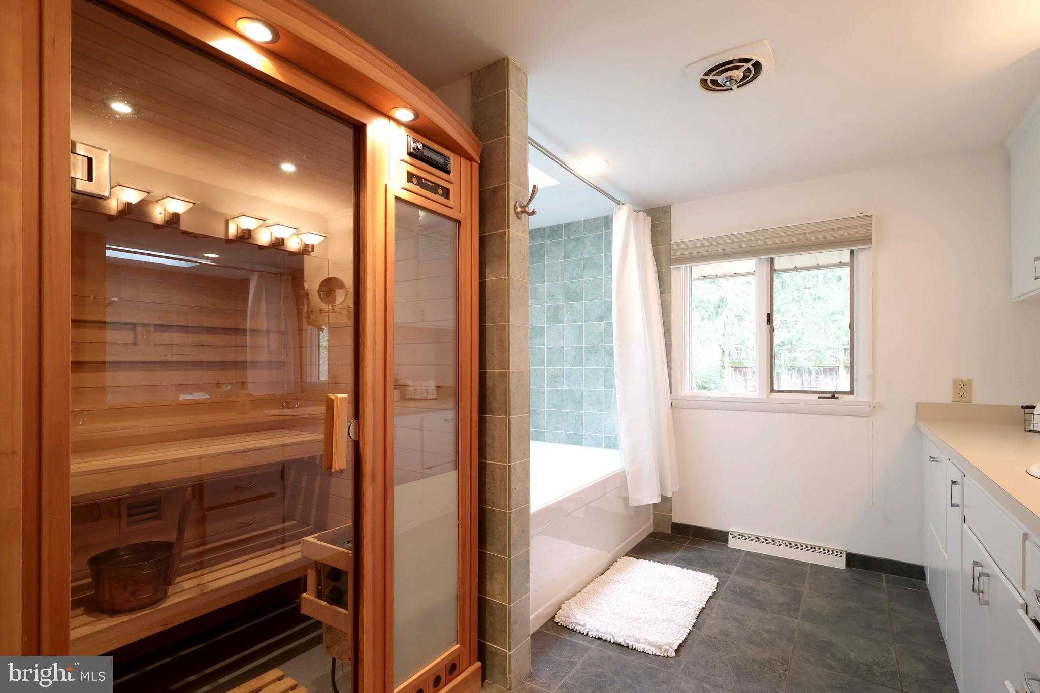 219 Ronan Dr photo 41