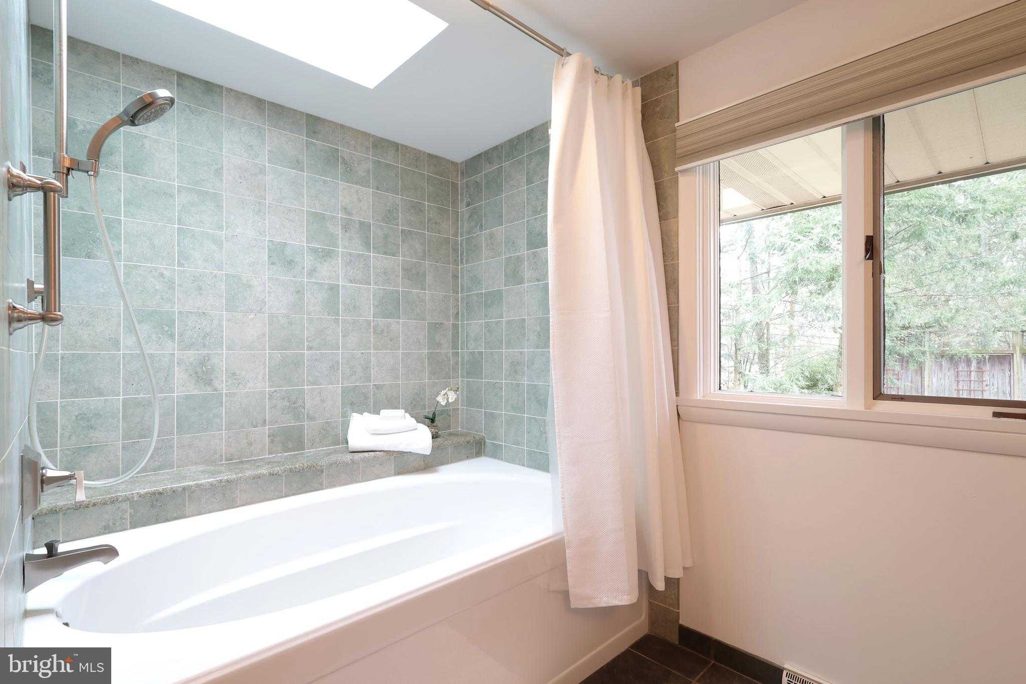 219 Ronan Dr photo 43