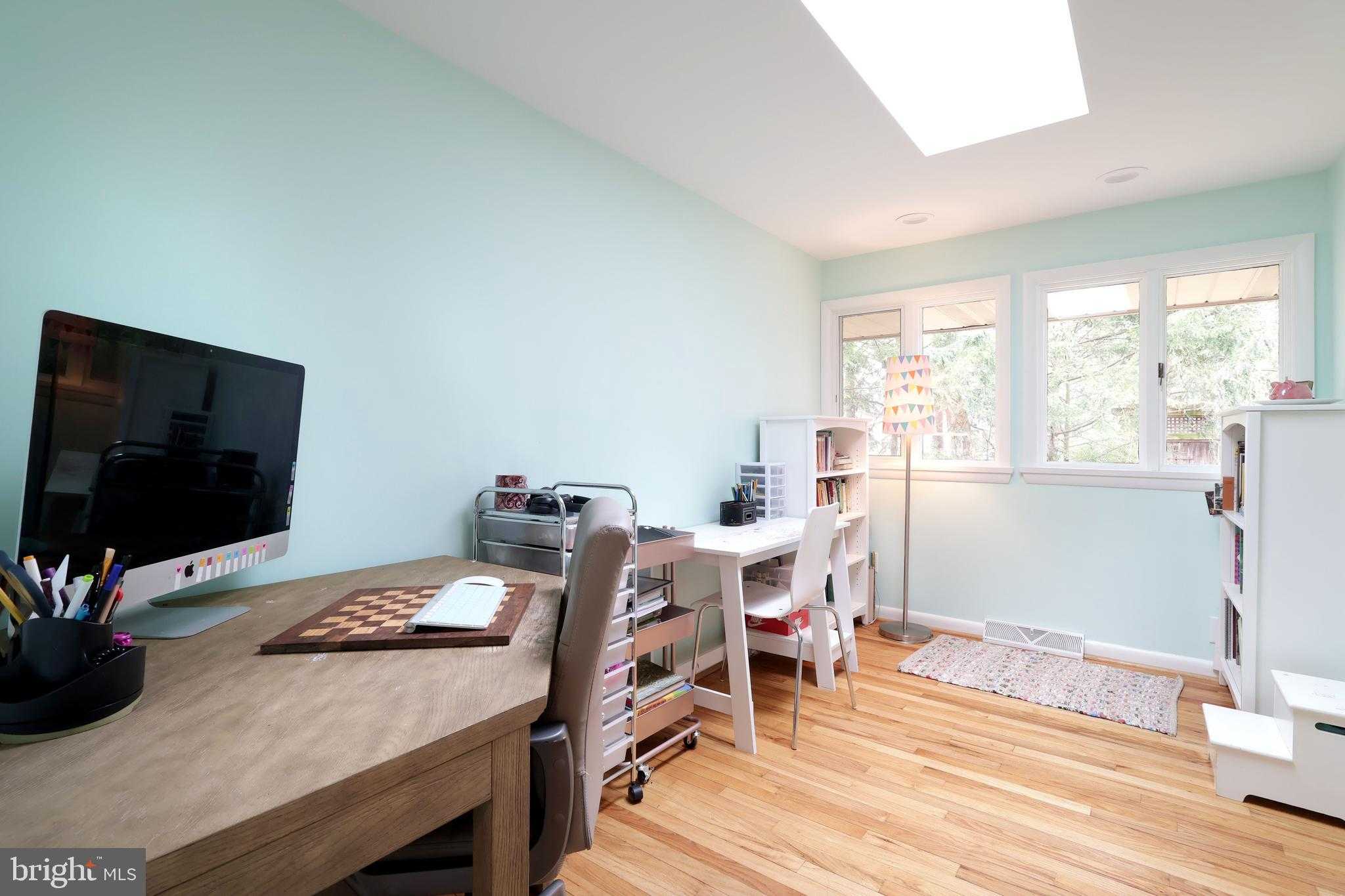 219 Ronan Dr photo 44