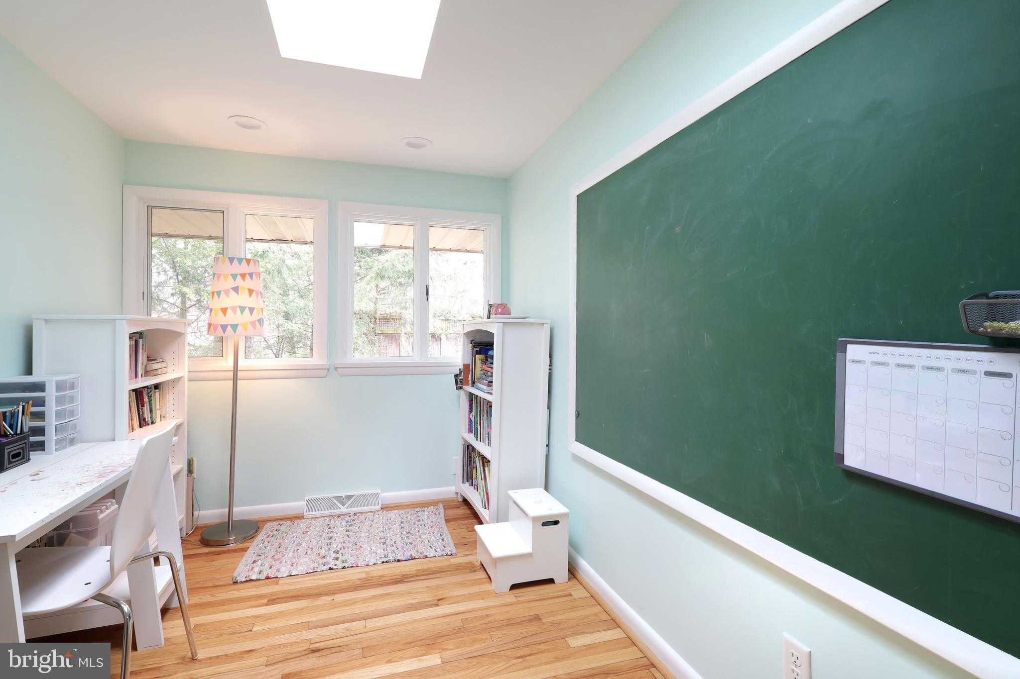 219 Ronan Dr photo 45