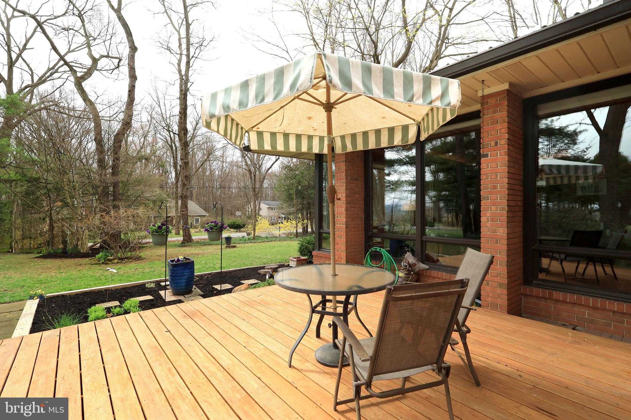 219 Ronan Dr photo 57