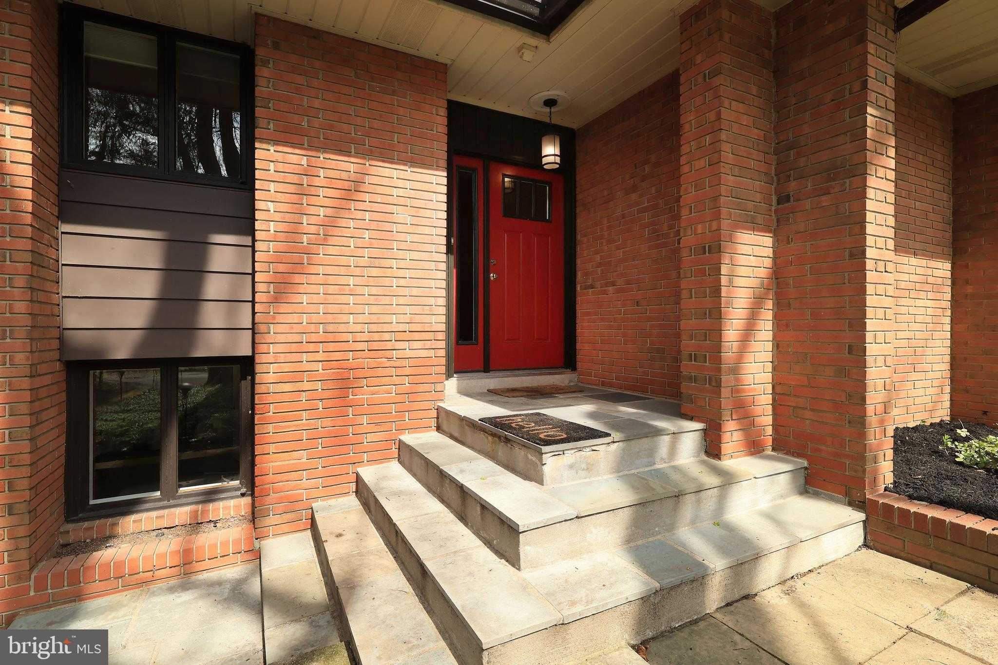 219 Ronan Dr photo 6