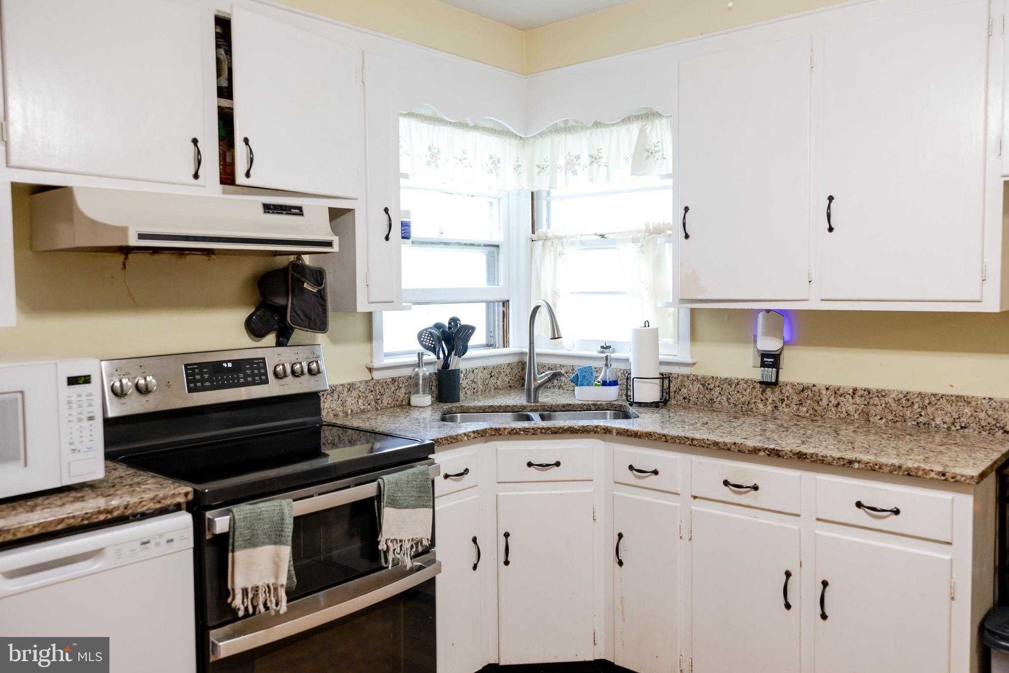 17334 W Washington St photo 20