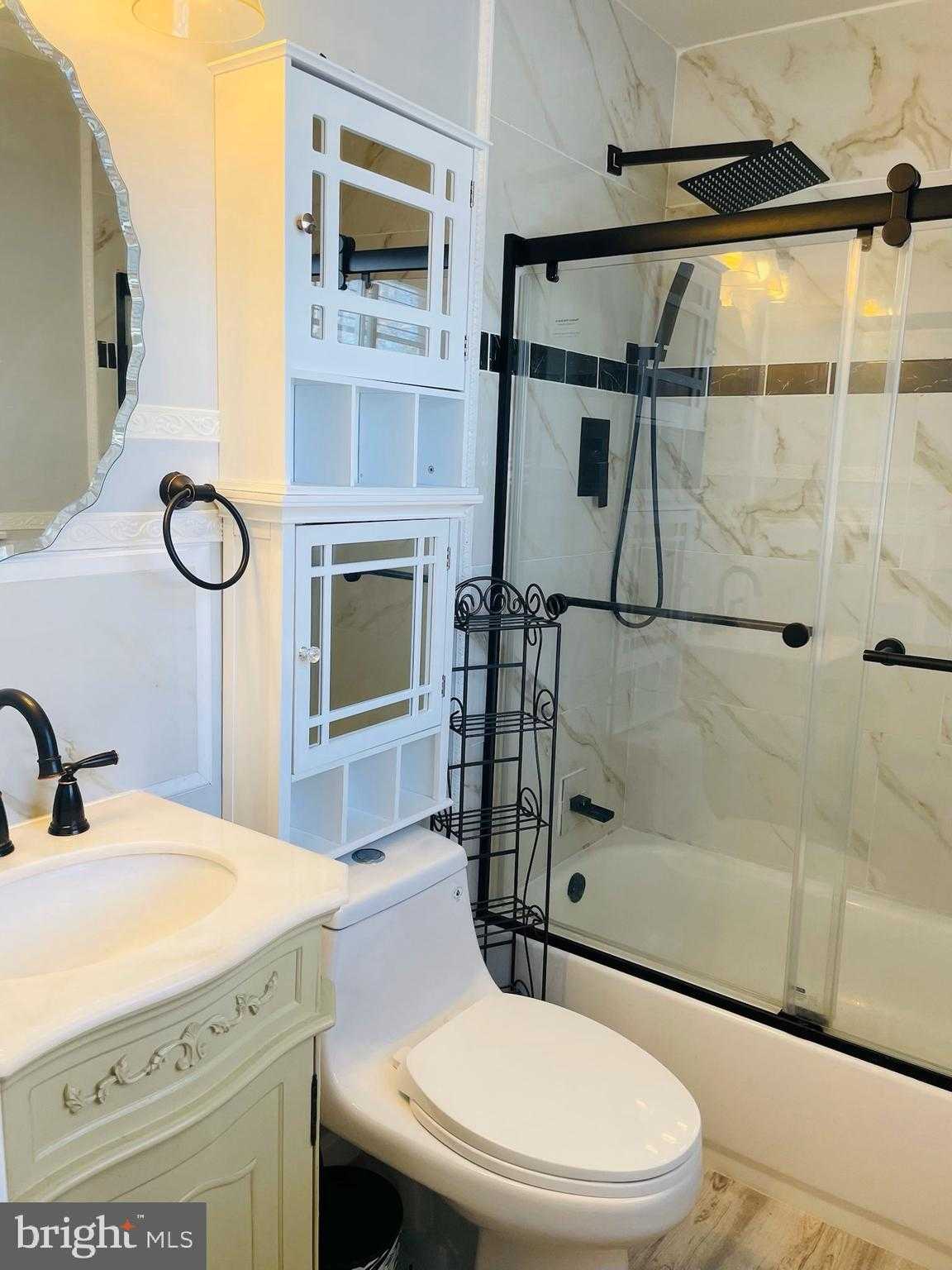 6809 Glenwood CT photo 19