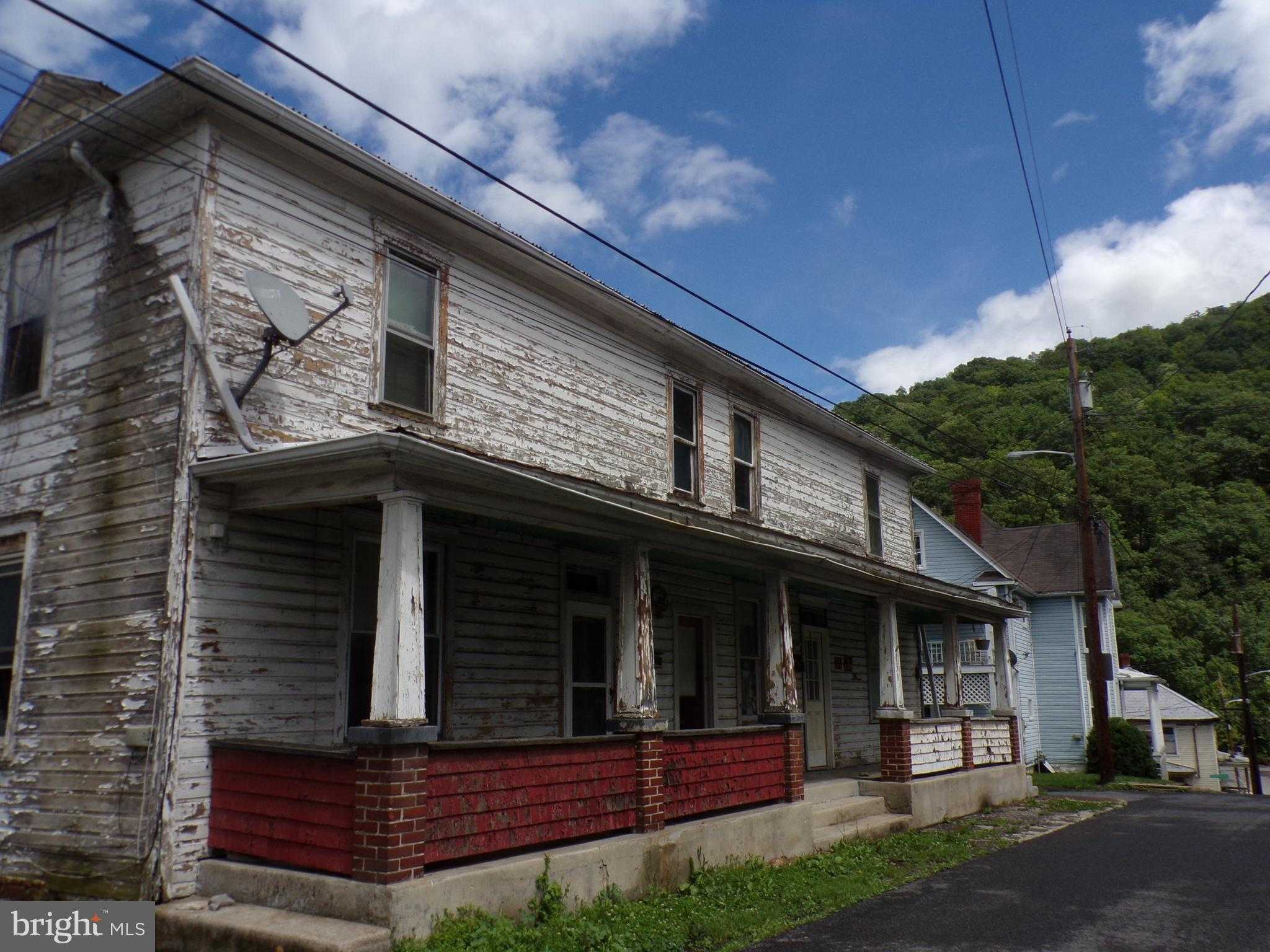 151 E Piedmont St photo 6