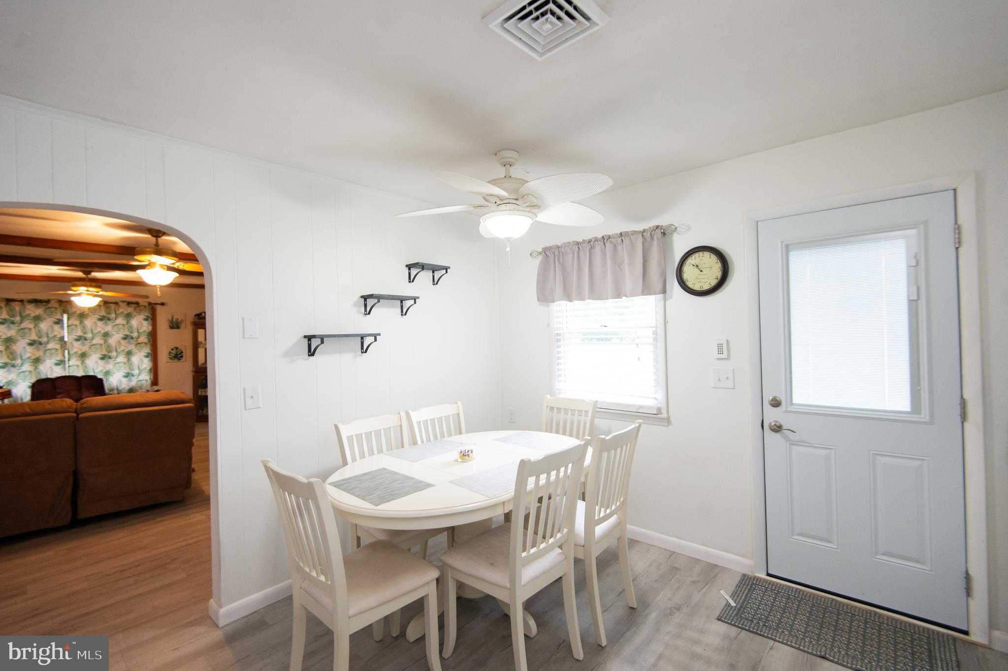 5302 River Dr photo 7