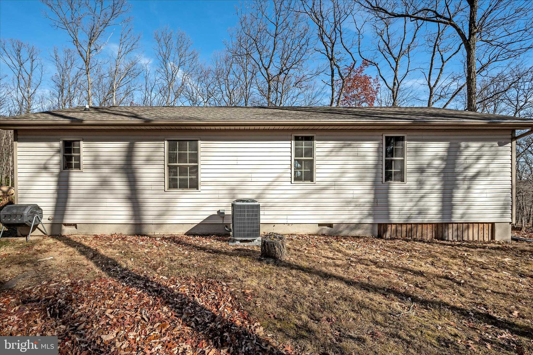 815 Pheasant Dr photo 32