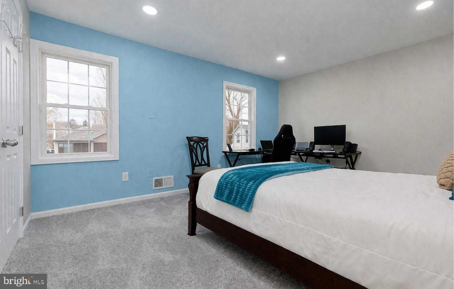 9828 Grant Ave photo 15