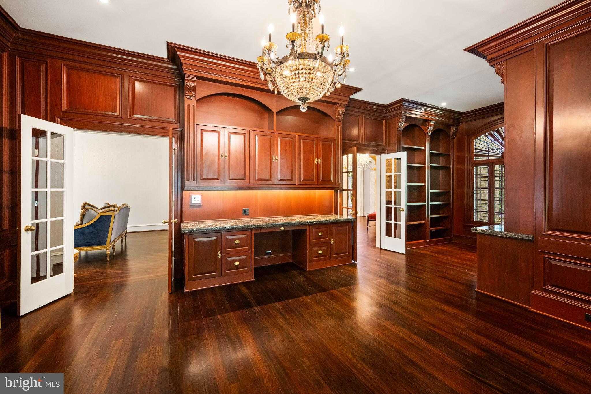 9112 Mine Run Dr photo 11