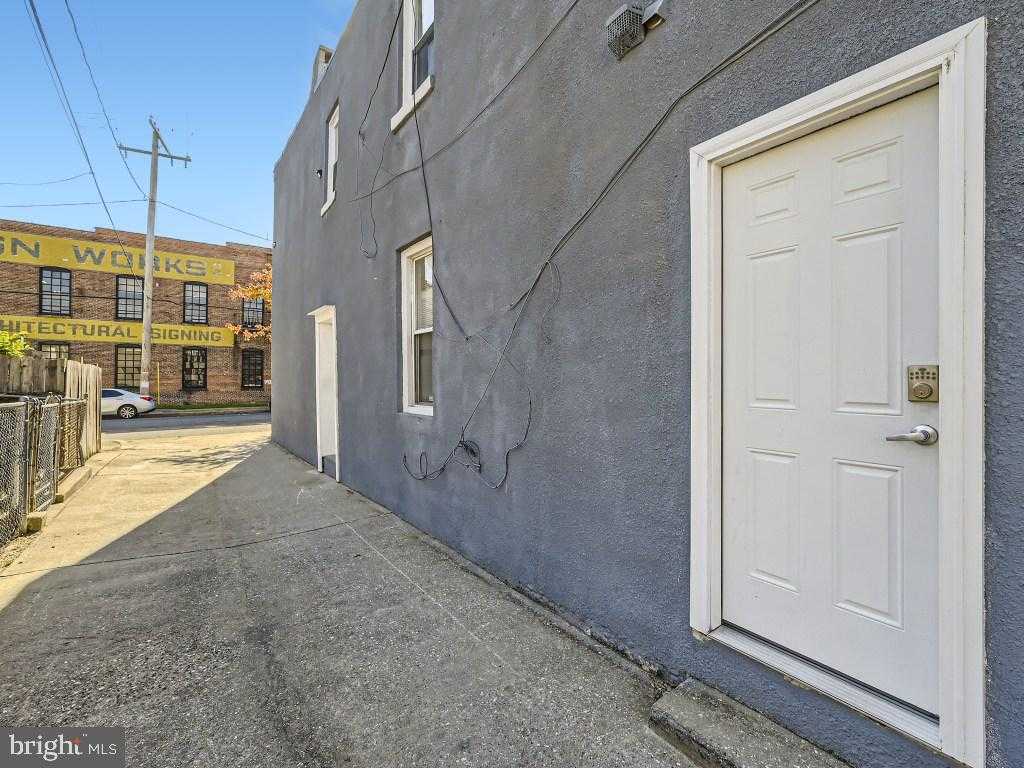 1402 Carroll St photo 28