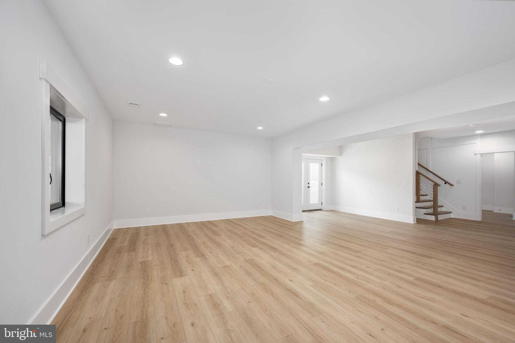 8639 Rosni Way photo 14