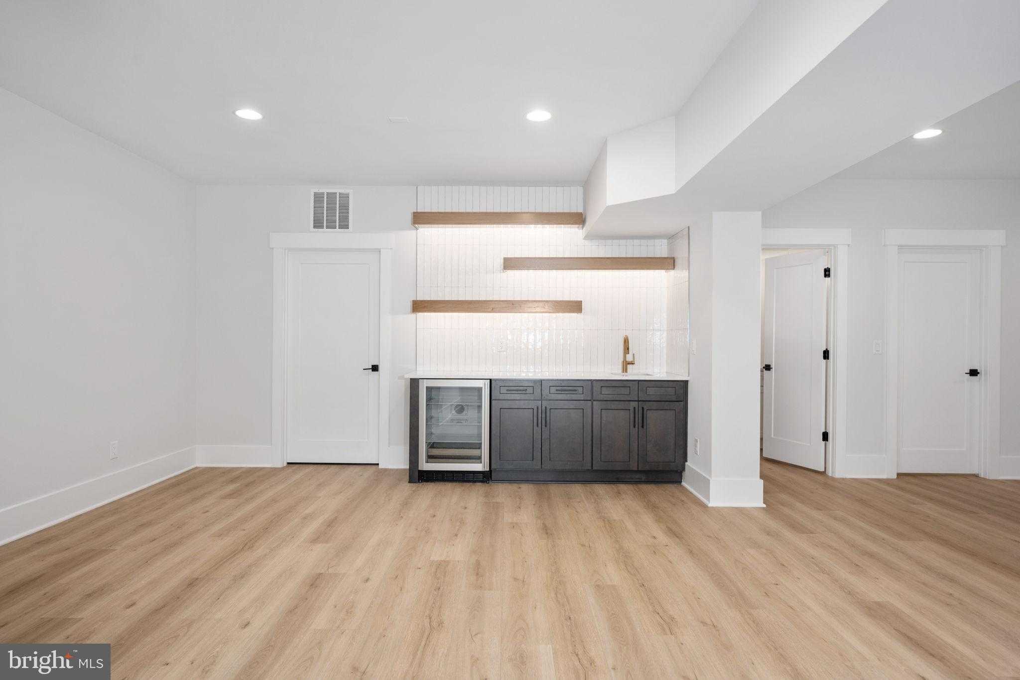 8639 Rosni Way photo 15