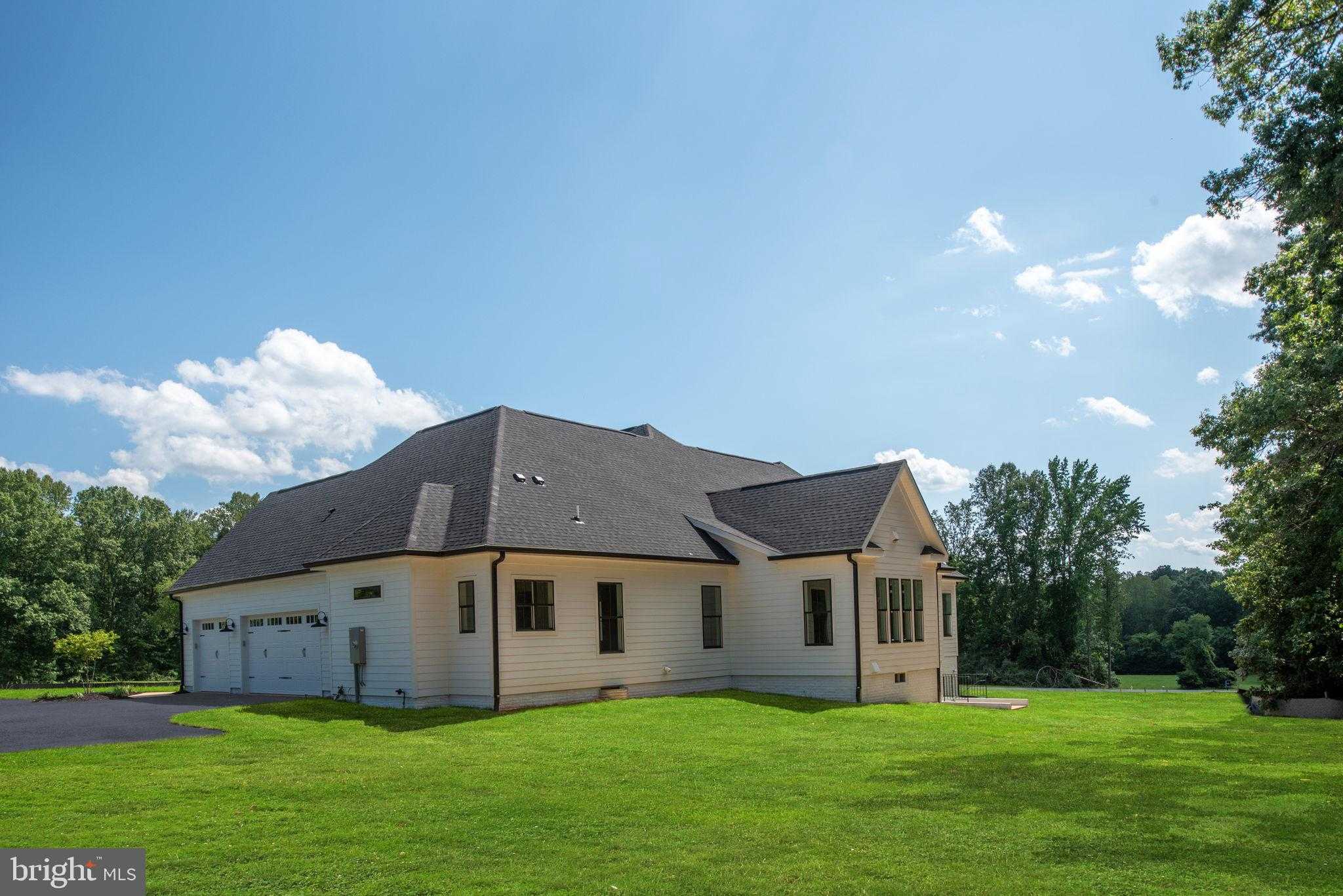 8639 Rosni Way photo 5