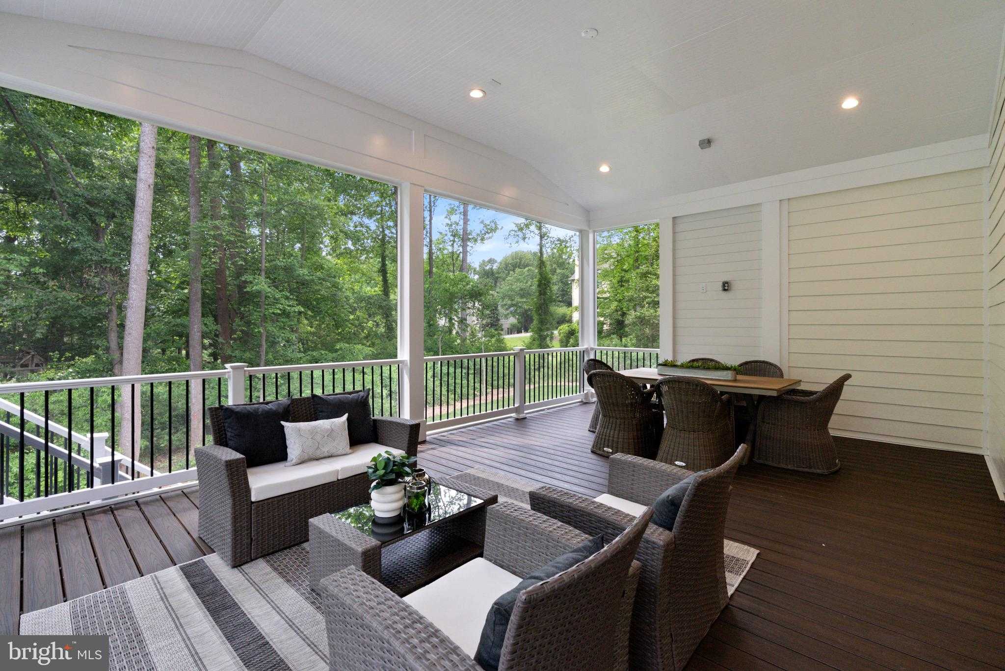 1805 Mcguire CT photo 33