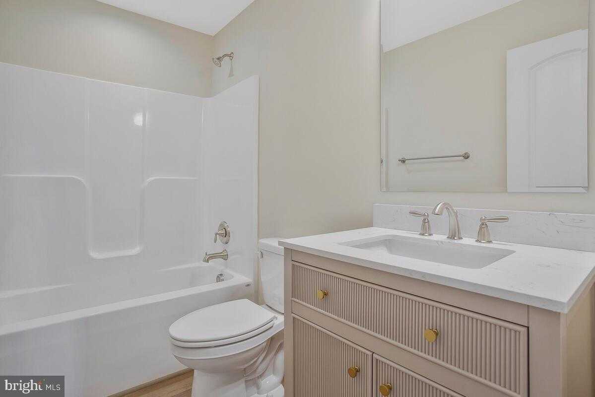 1160 Golden West Way photo 24