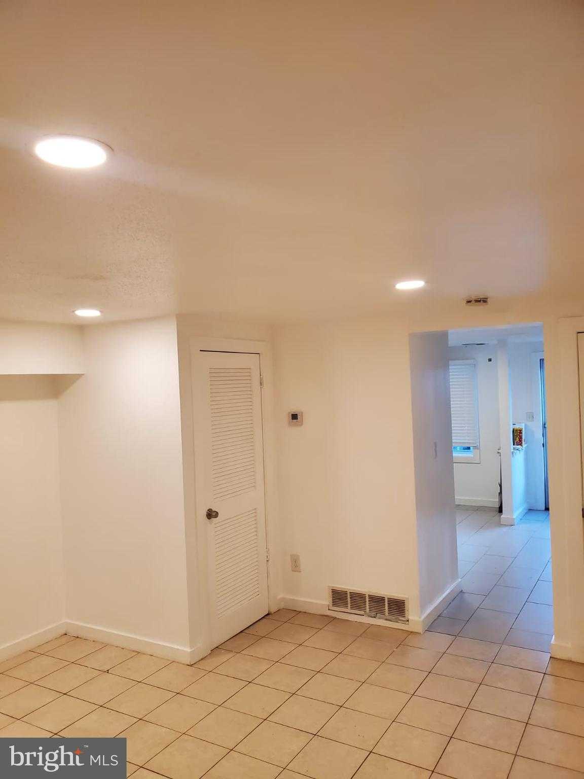 1909 Dutch Village Dr # I234 photo 31