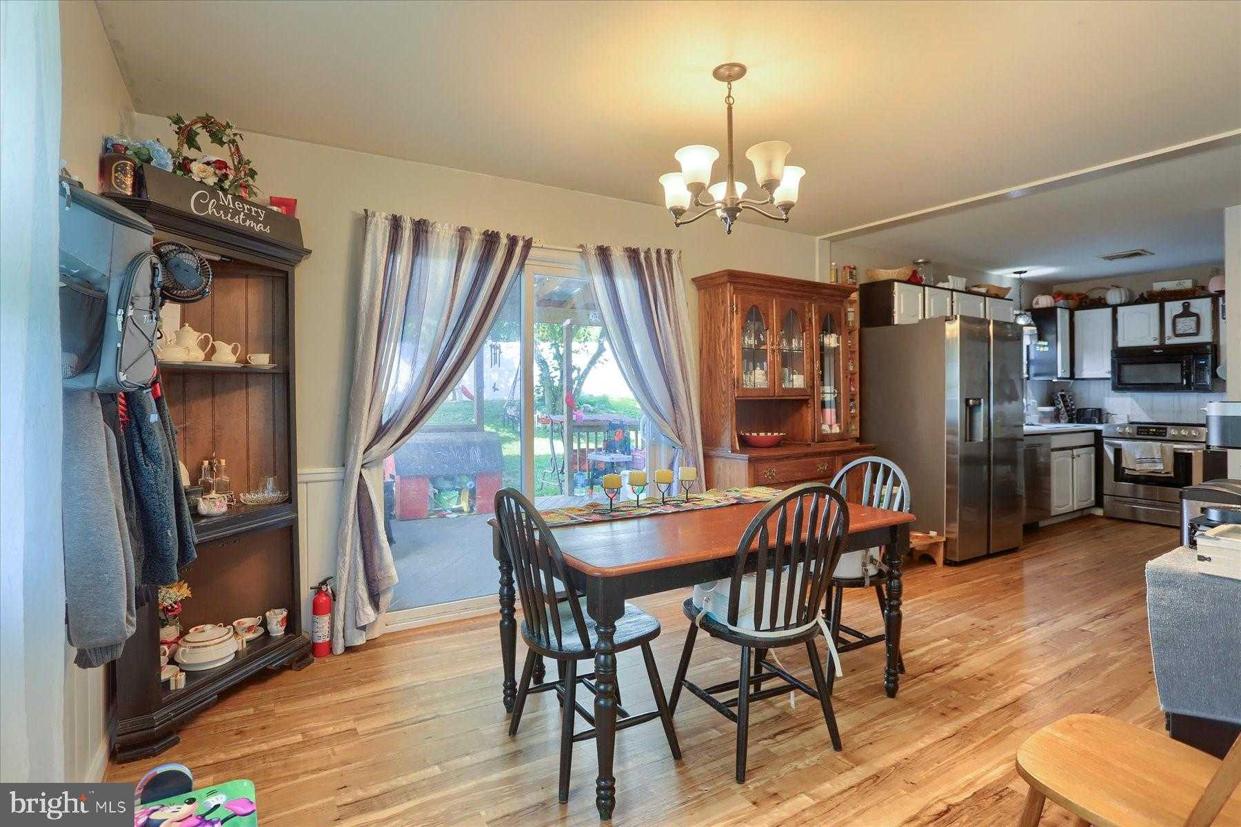 214 Linda Ter photo 6