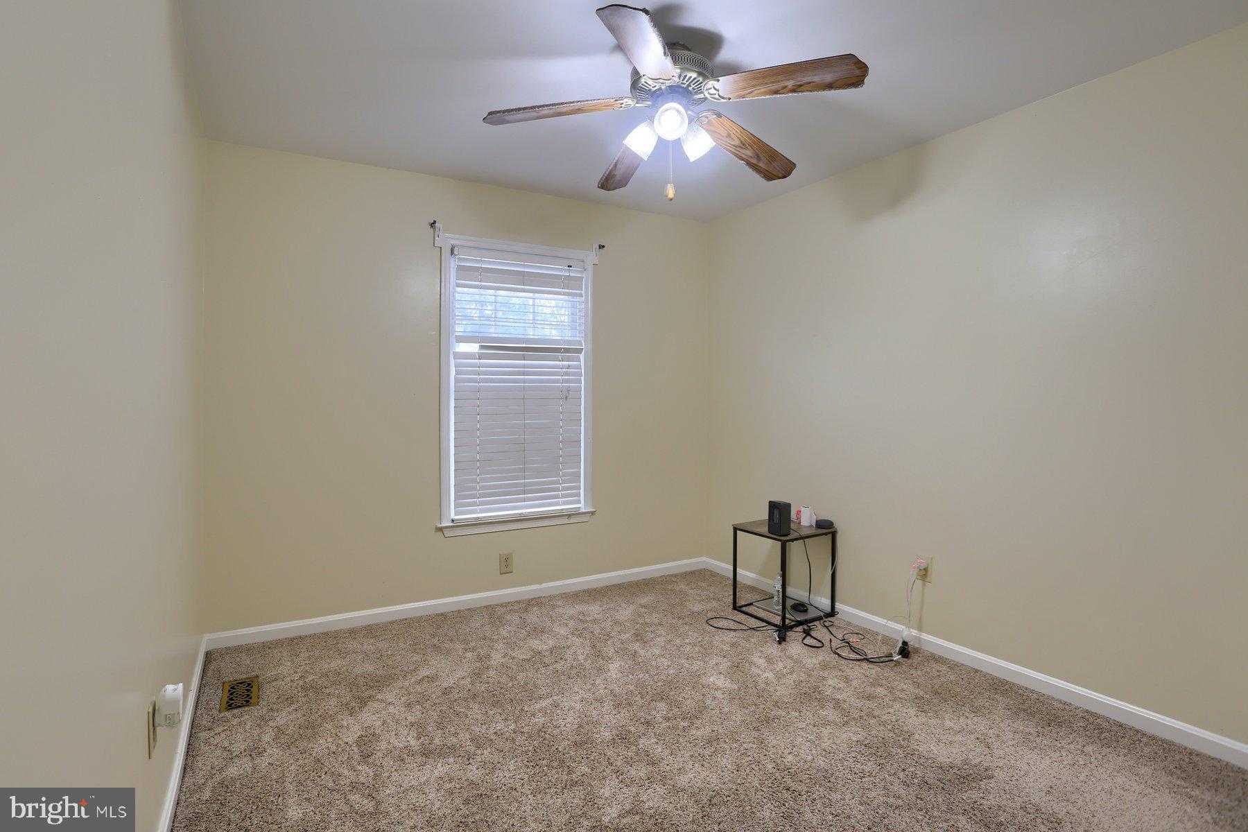 6418 Gillingham Ln photo 23