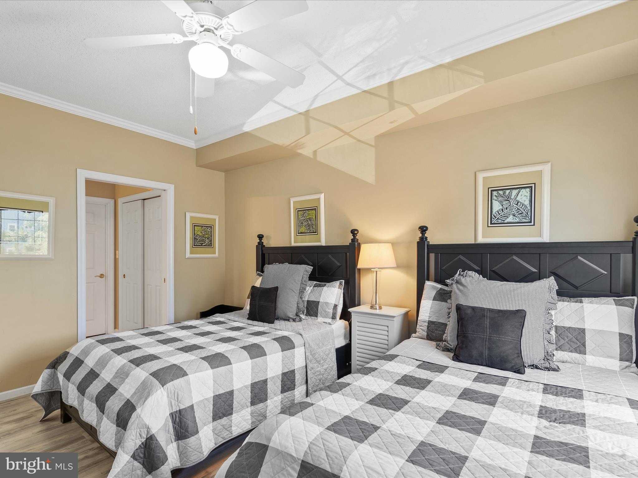 12 45th St Unit 102 photo 40