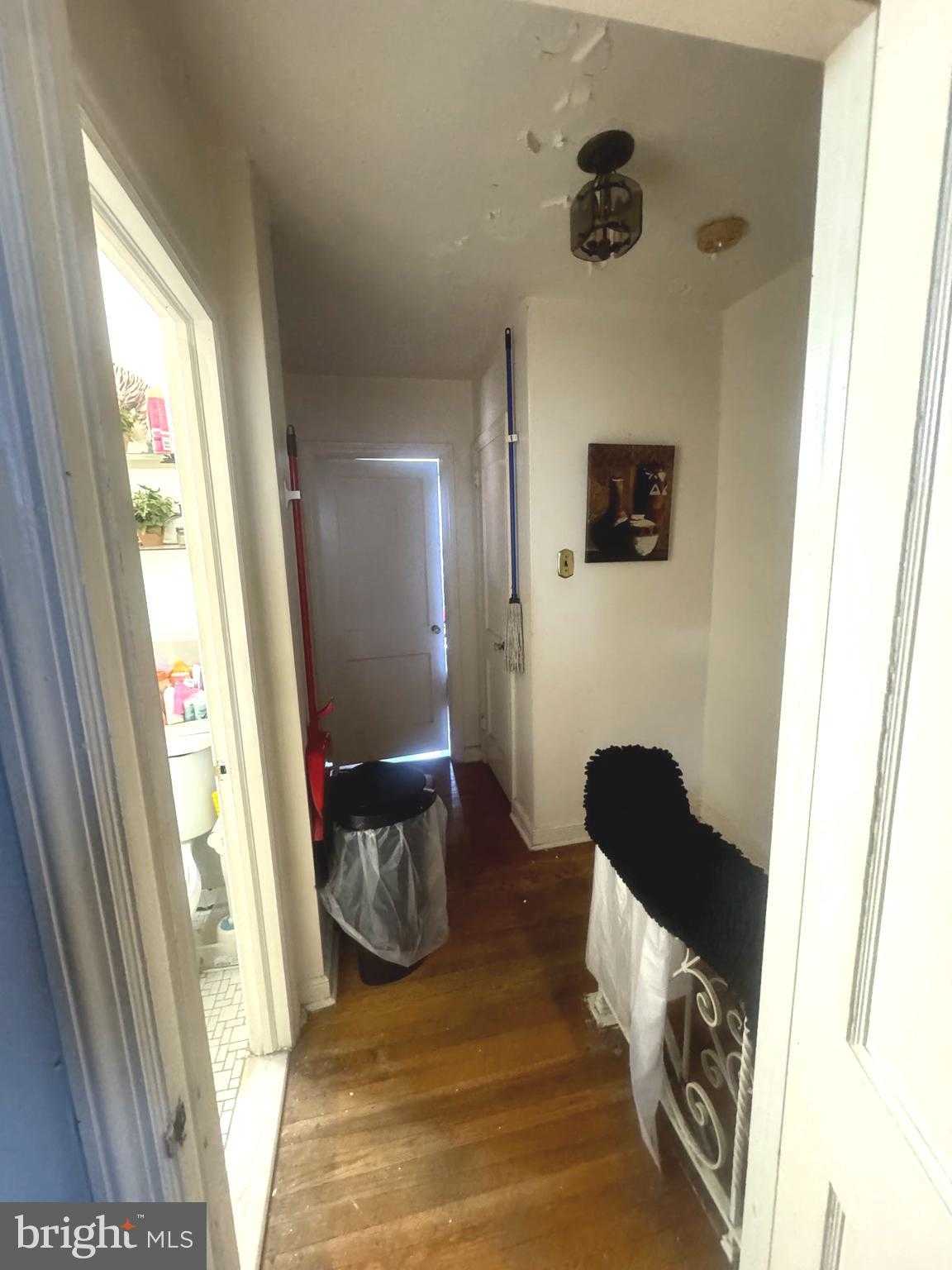 252 Benner St photo 10