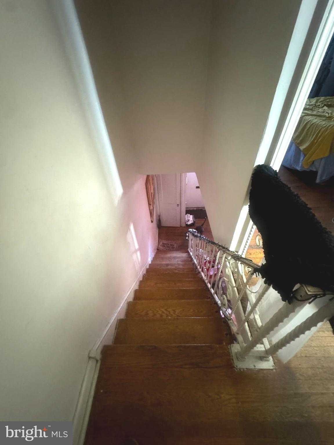 252 Benner St photo 7