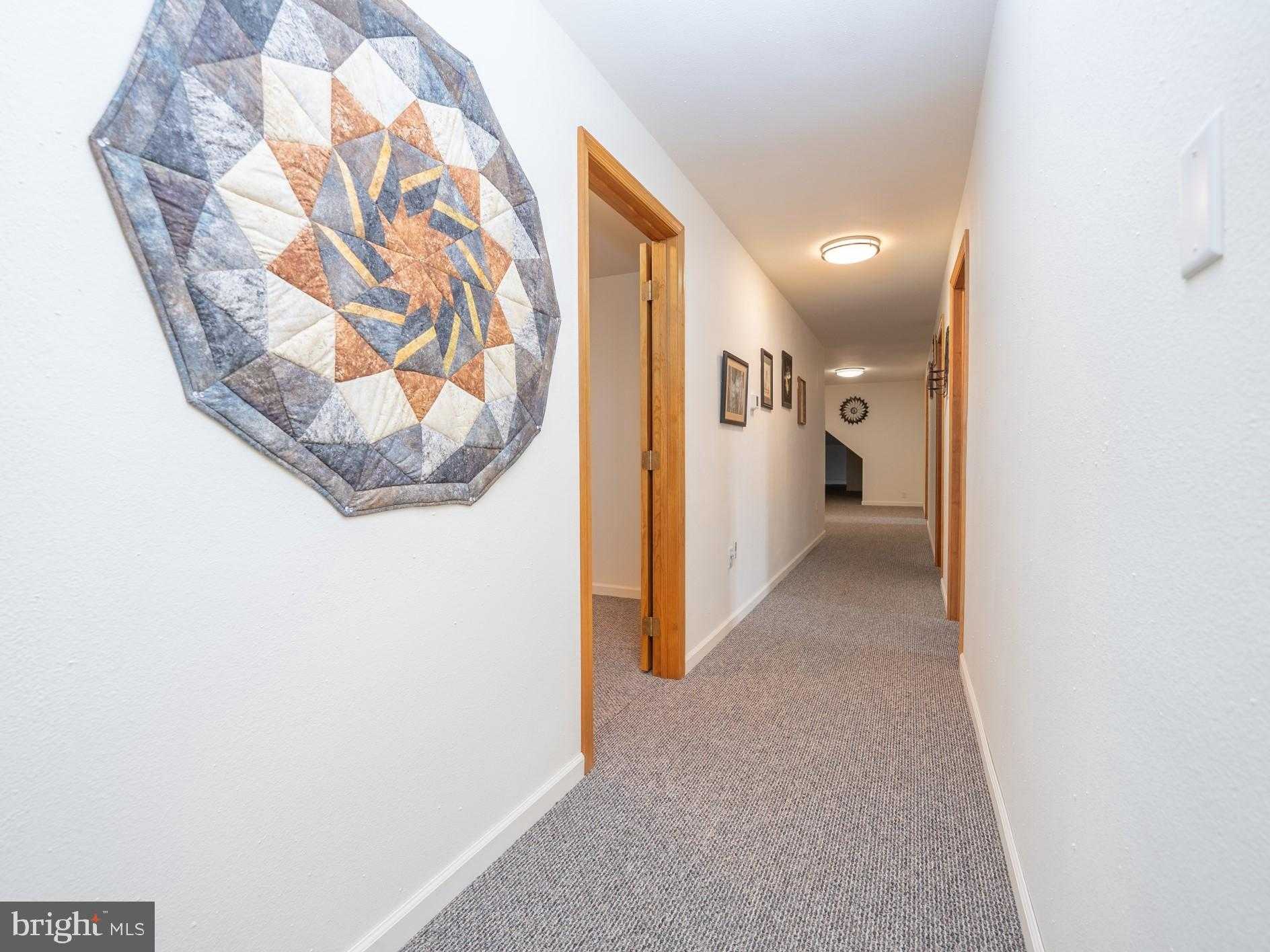 6426 Lincoln Way E photo 42