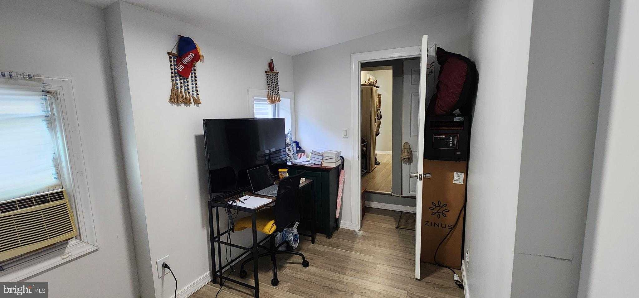 234 Orange St photo 16