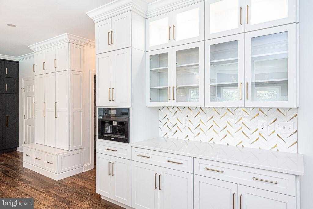 10103 Queens Cir photo 38