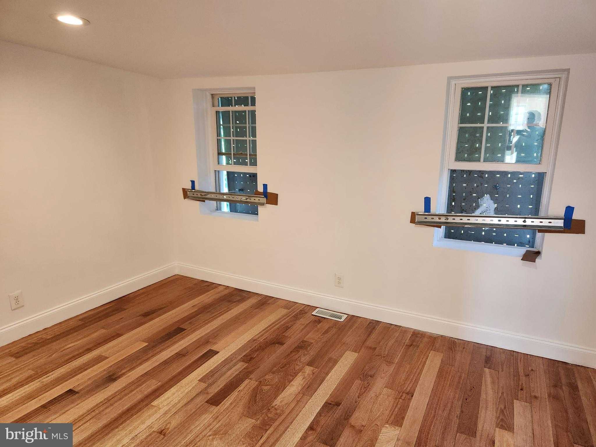 308 S Stricker St photo 15